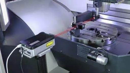 DSP positioning of CNC machine tool worktab